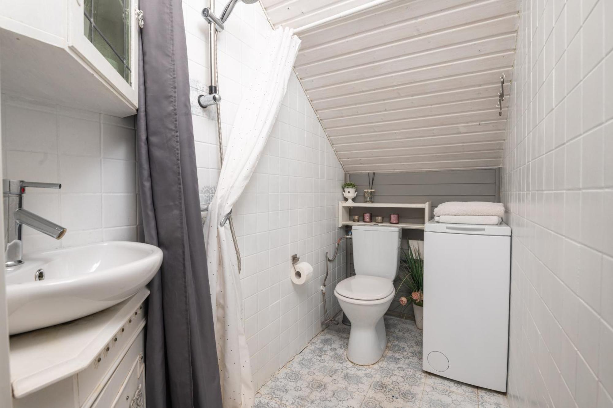 Guesthouse Delisa Parnu Bagian luar foto